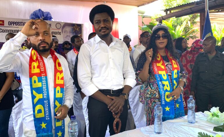 Kinshasa : Kevin Bolamba présente son équipe de campagne à sa base de Barumbu !