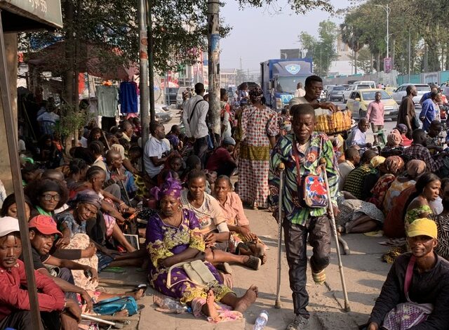  RDC : dans la rue, de personnes vivant avec handicap promettent d’aller « jusqu’au bout » face à Irène Esambo