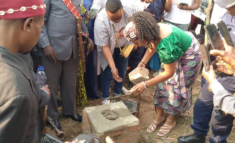  ESU/Kasaï Central : pose de la première pierre pour la construction de l’université technologique du Congo