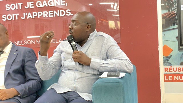 Guerre à l’Est : Augustin Kibushi exhorte la jeunesse congolaise à devenir le bouclier de la nation