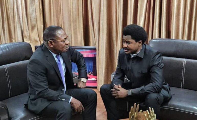 « Je suis venu les affronter » : Constant Mutamba défie Firmin Mvonde en plein cœur du palais de justice