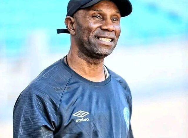 Florent Ibenge quitte Al Hilal et se rapproche d’Azam FC : une nouvelle aventure en Tanzanie ?