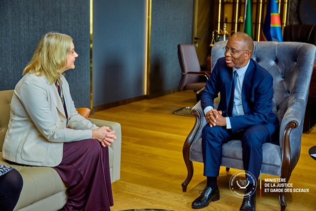 RDC – Diplomatie judiciaire : L’Ambassadrice des Pays-Bas reçue par le Ministre de la Justice Guillaume NGEFA