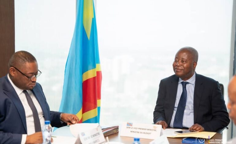 Budget 2026 : Muzito et Fwamba mettent la pression sur les régies pour atteindre 13 milliards USD