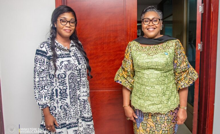 Surprise à l’immeuble intelligent : la Première Ministre Judith Suminwa effectue une visite inopinée au Cabinet de la Ministre des Hydrocarbures Acacia Bandubola