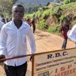 Réseaux sociaux : « Il est le seul artiste musicien congolais qui sait ce qu’il fera en 2025 », Fiston Saï-Saï sur Fally Ipupa